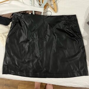 Reitmans faux leather skirt